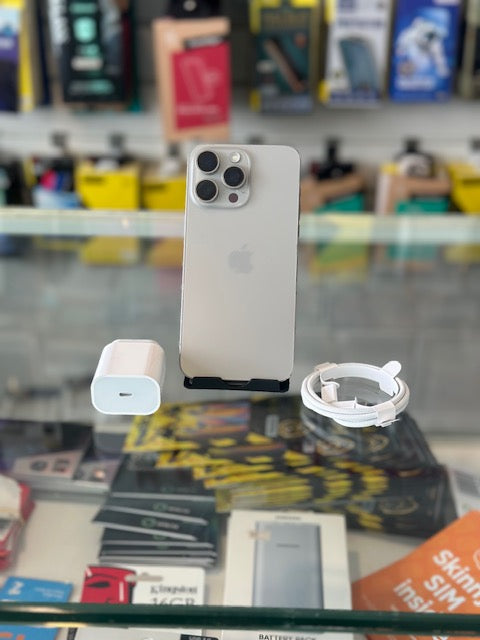 Apple iPhone 15 Pro Max 256GB  Natural Titanium Like New A Grad