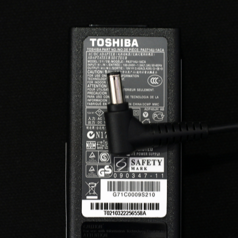 TOSHIBA PA3714U-1ACA REPLACEMENT CHARGER